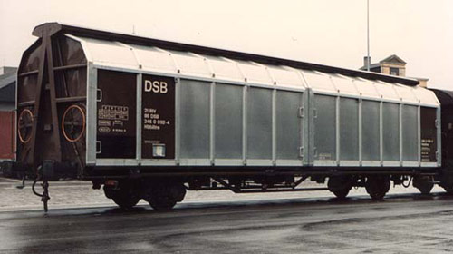 DSB Hbbillns 21 86 246 0 033-4, nyleveret, på Nykøbing F. havn 1988.