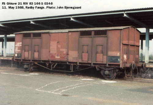 FS Ghks-w 21 RIV 83 166 5 034-8. Rødby Færge, 11. maj 1988