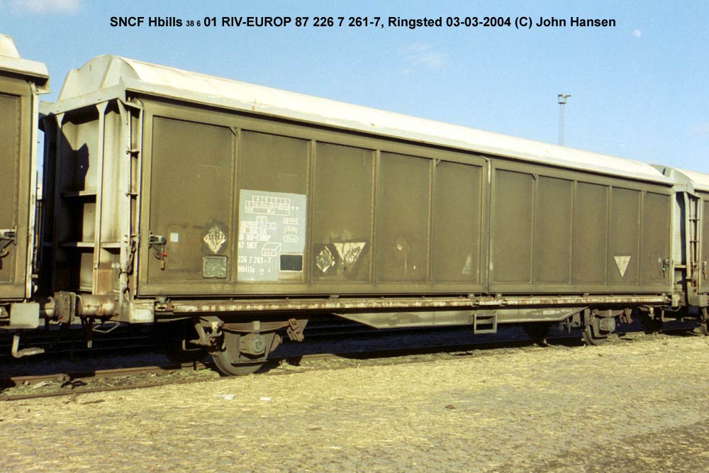 SNCF Hbills <u>38</u> 2 01 RIV-EUROP 87 226 7 261-7, Ringsted 3. marts 2004