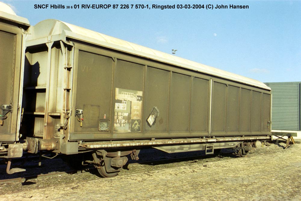 SNCF Hbills <u>38</u> 2 01 RIV-EUROP 87 226 7 570-1, Ringsted 3. marts 2004